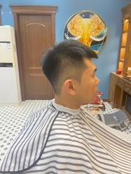 -贝勒爷专业男发