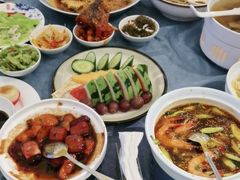 -满江红四季餐厅 · 国家五钻级酒家(新纪元大酒店店)