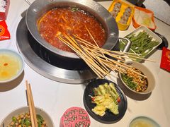 -钢管厂五区小郡肝串串香(奥克斯广场锦城万达店)