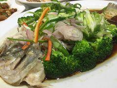 特色香葱鲈鱼-德烨酒家