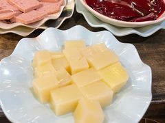 -肖肖酸萝卜鱼火锅(总店)