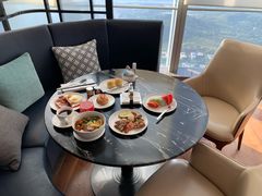 -云端西餐厅(南宁龙光那莲豪华精选酒店)