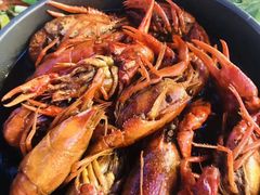-去吃小龙虾·江湖菜·烧烤(南滨路店)
