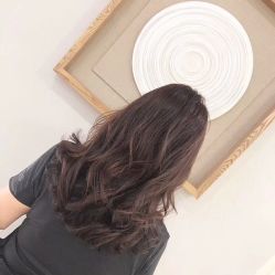 -简法造型·品牌形象店