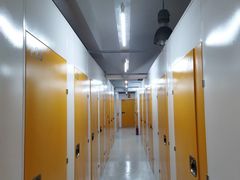 -安东易迷你自助仓储寄存仓库(顾戴路店)
