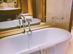 -上海佘山世茂艾美酒店