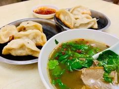 -黄阿姨锅贴大王(万航渡路店)