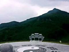 -九鼎铁刹山风景区