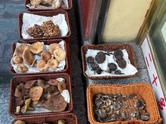 -草墩罗非鱼庄•野生菌•腊排骨(七星街上段店)