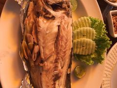 -J Daeng Seafood