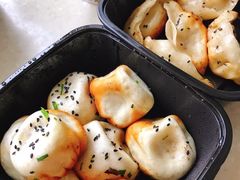 -香山胡记吴江路生煎(灵山路店)