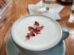 玫瑰卡布-豆舞咖啡(民乐路店)