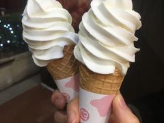 华夫甜筒-蜜雪冰城·冰激凌与茶(瑞安吾悦店)