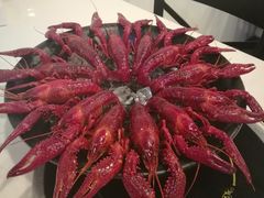 -虾弄弄海派小龙虾·牛羊蝎子火锅