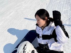 -采薇庄园四季滑雪场