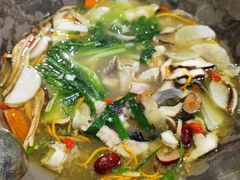 -姚记抚仙湖石锅鱼庄