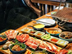 -明洞阿姨·韩式酱蟹烤肉·创意料理(三元桥店)