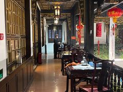 大堂-蔼若春.传承三十年云南菜(金碧公园店)