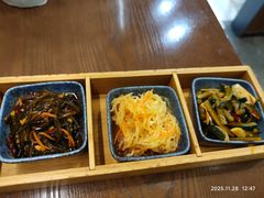 小菜三拼-面乙新派手擀面(大悦城店)