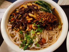 -水平有限螺蛳粉(宏达大厦店)