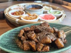 -包整·丝娃娃(一览甲秀楼风景店)