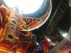 -嗨翻Hi-Fun竞技主题乐园·蹦床团建生日聚会(五棵松华熙店)