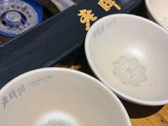 -老牌坊云南鱼豆花火锅(爱建店)