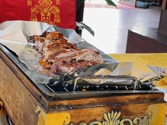 -东方之猪四更烤乳猪(金垦总店)