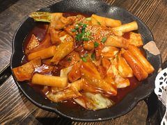 鱼饼炒年糕-泰好吃芝士年糕火锅(独墅湖店)