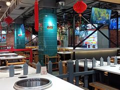 大堂-钢管厂五区小郡肝串串香火锅(人民广场店)