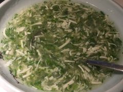 荠菜肉丝豆腐羹-海逸餐厅·象山海鲜