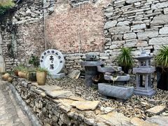 -高荡千年布依古寨旅游景区