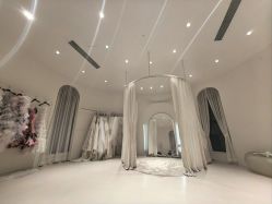 -LaMousse婚纱买手店