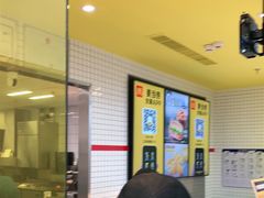 -麦当劳(火车北站餐厅)