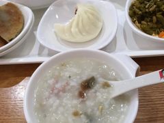 -南城香·饭香串香馄饨香(花园北路店)