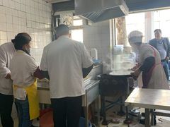 -黄阿姨锅贴大王(万航渡路店)