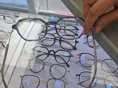 -潘多拉眼镜·蔡司依视路明月(潘家园店)