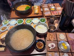 -银米·云南传统过桥米线(双廊黑金冠店)