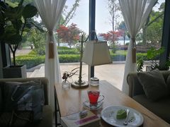 -MOMENT湖景餐厅(解放路店)