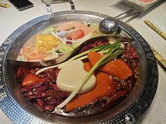 -巴国妹子毛肚火锅(蓝光悦城店)