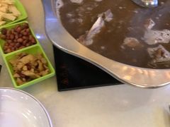 -悦牧·酸汤牛肉火锅(沃尔玛店)