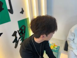 -V7 HAIR SALON