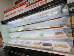 自助取餐区-牛知府云南菌汤鲜牛肉火锅(肖家湾店)