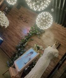 点击看大图 -THE QUEEN(北京店)