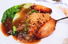Garlic Chicken Lo Mein
