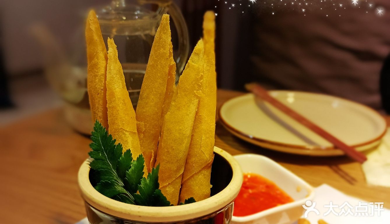 郑州探店｜古玩城旁融合餐厅古色古香