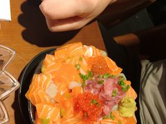 三文鱼火山丼-魔丼屋(日月光店)