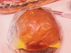牛肉堡-巴黎贝甜(凯德MALL望京店)