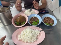 -Kha Mu Charoensang(Silom)