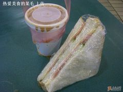 三文治+奶茶的早餐=）-南洋理工大学A号餐厅